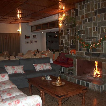 Chrissa Camping Rooms & Bungalows Delphoi Kültér fotó