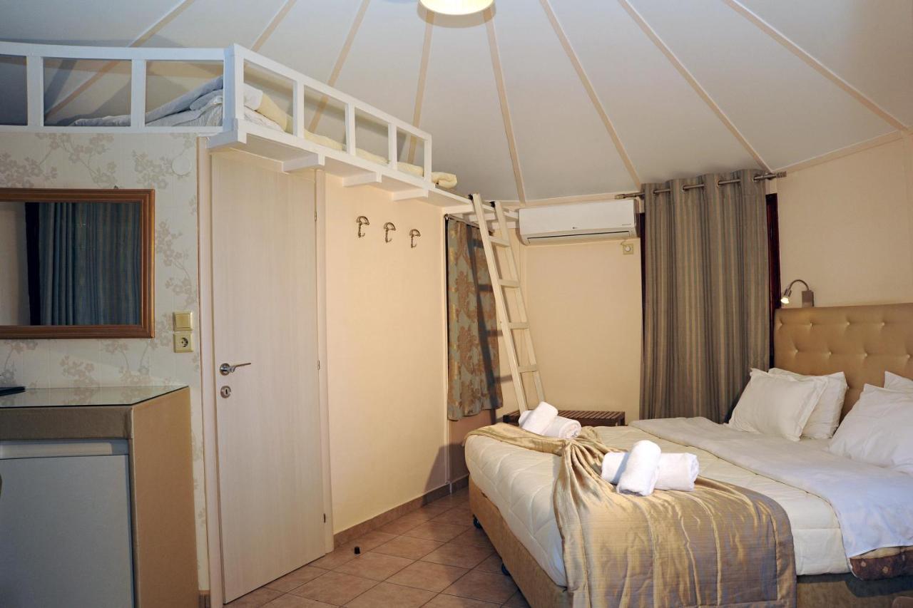 Chrissa Camping Rooms & Bungalows Delphoi Kültér fotó
