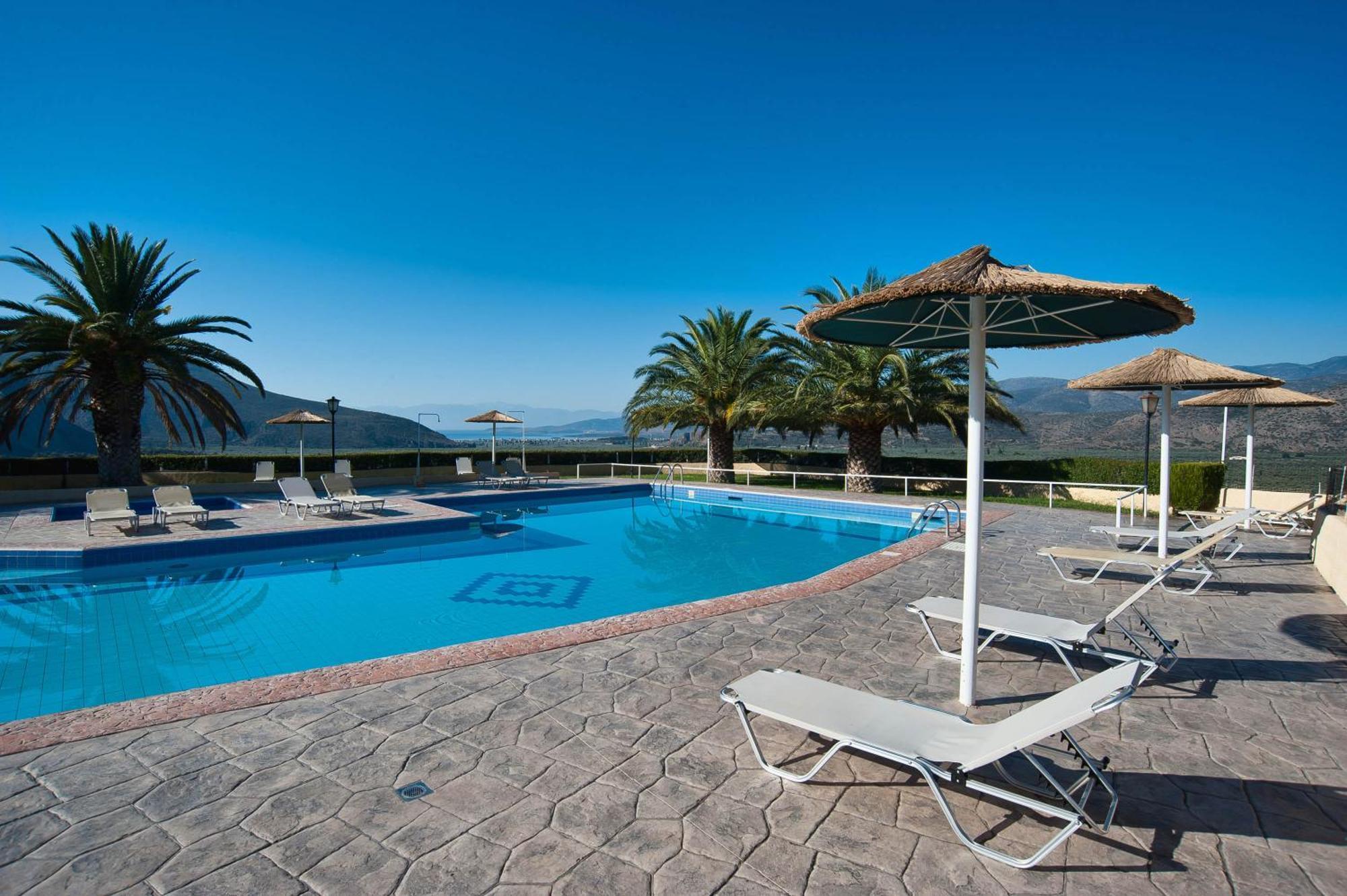 Chrissa Camping Rooms & Bungalows Delphoi Kültér fotó