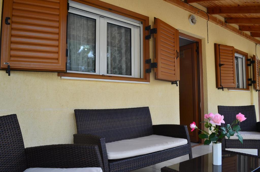 Chrissa Camping Rooms & Bungalows Delphoi Szoba fotó