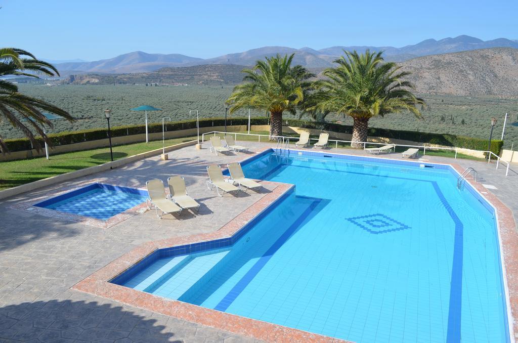 Chrissa Camping Rooms & Bungalows Delphoi Kültér fotó