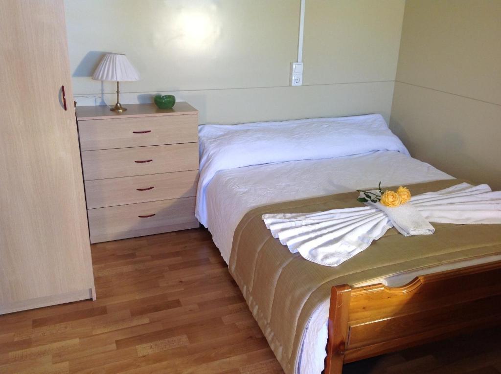 Chrissa Camping Rooms & Bungalows Delphoi Szoba fotó